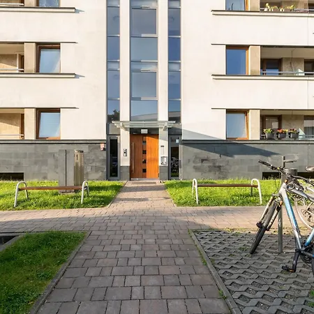 Tauron Arena Modern Apartment By Bookinghost-2